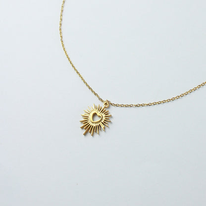 Shinning Heart Necklace