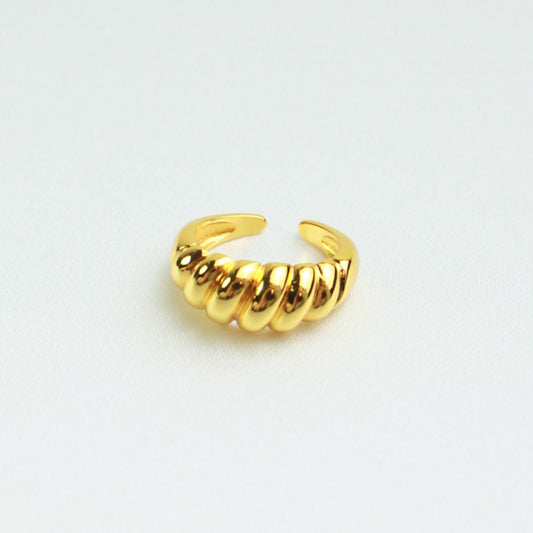 Adjustable Gold Croisant ring