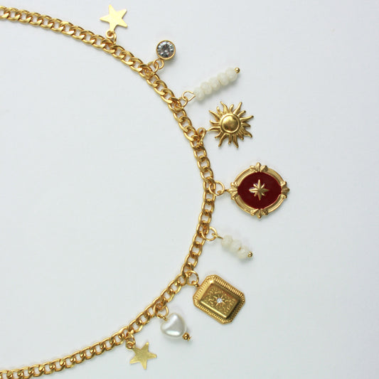 Christmas charm necklace in gold red and white 1