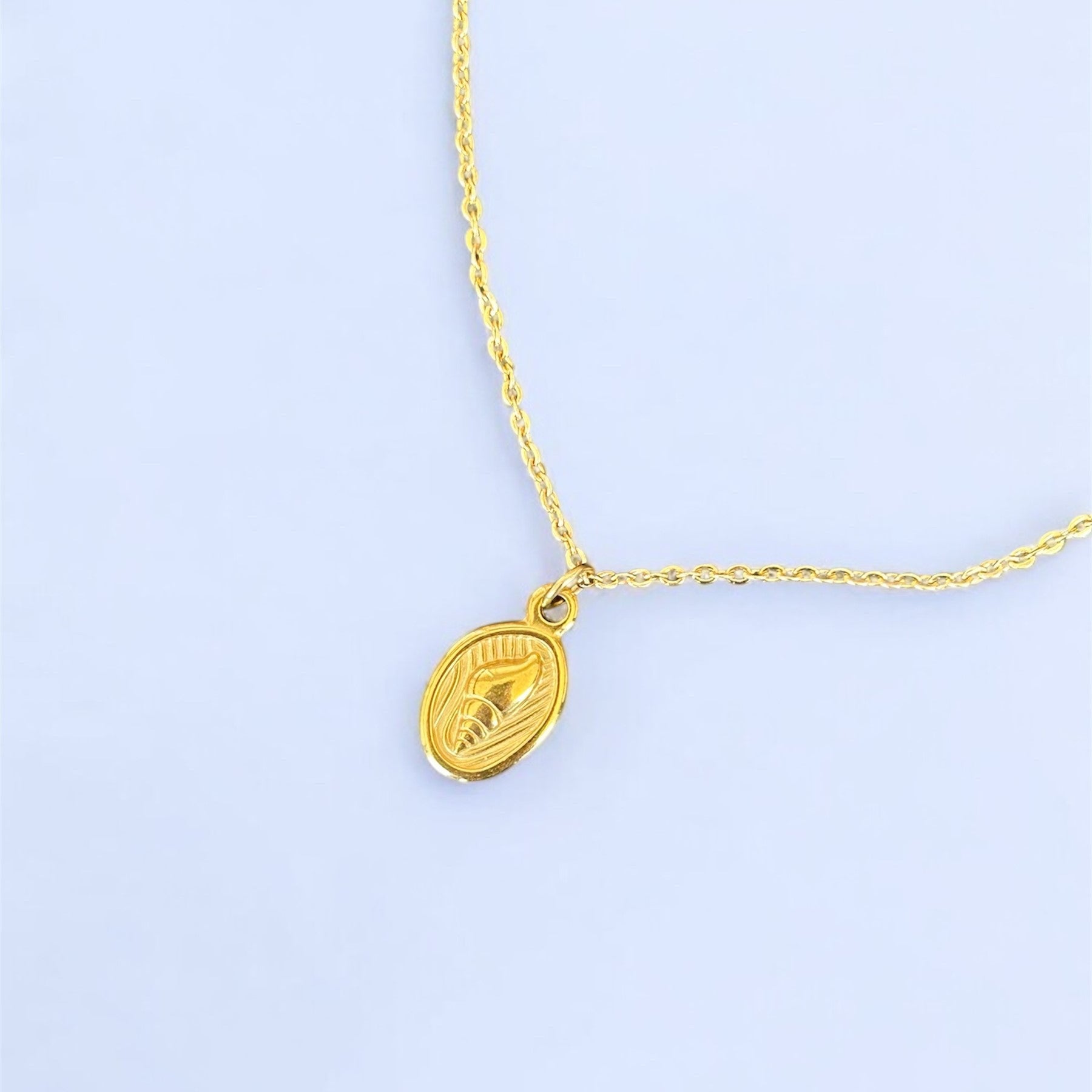 Gold Conch Pendant Necklace Non Tarnish