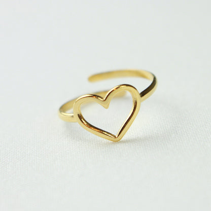 Heart Ouline Ring Gold Valentines