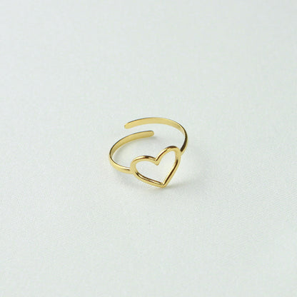 Heart Ouline Ring Gold Valentines 2