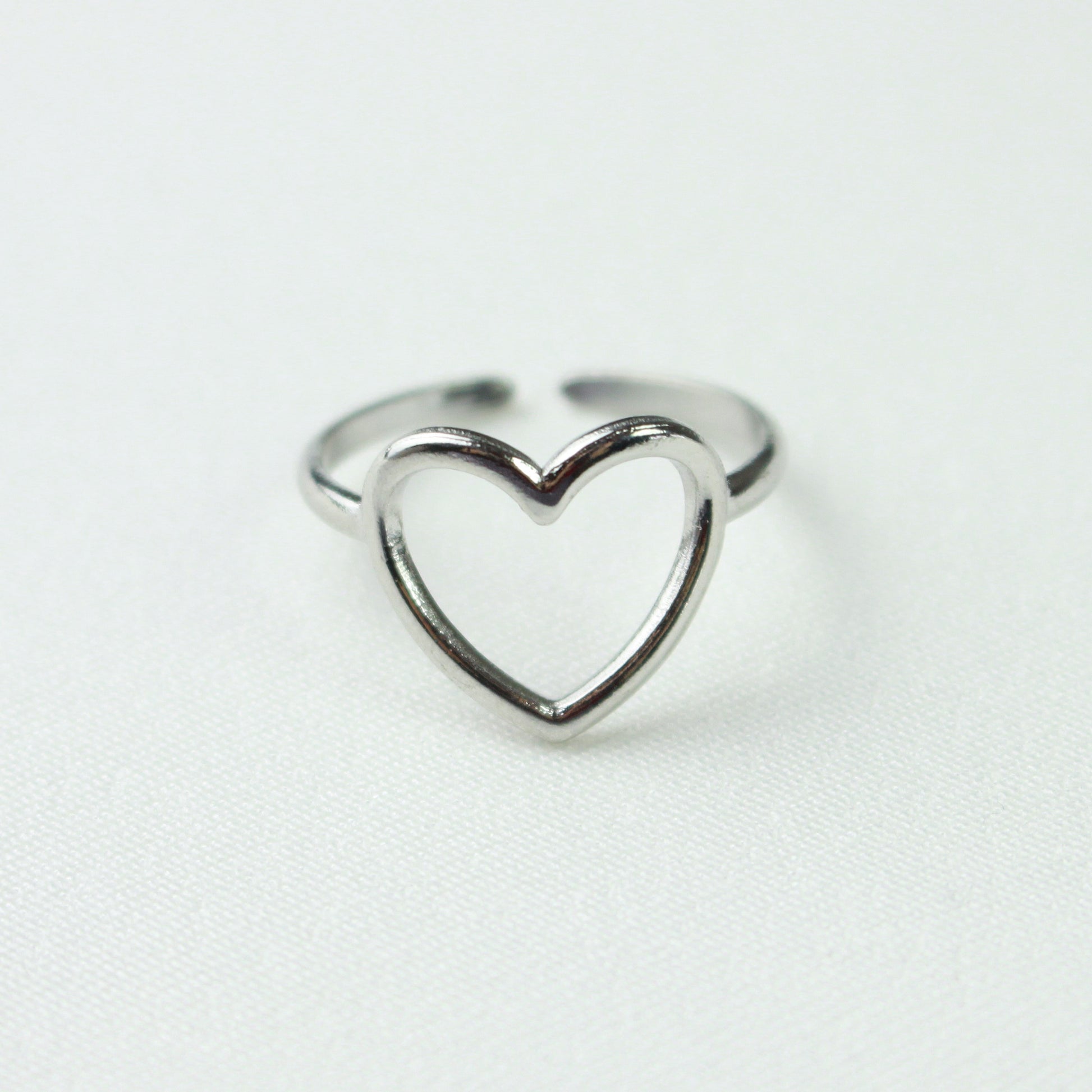 Heart Ouline Ring Silver valentines