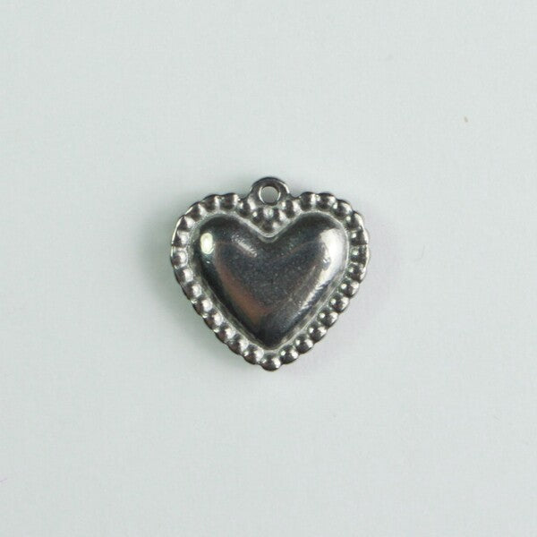 Outlined Heart (Silver)