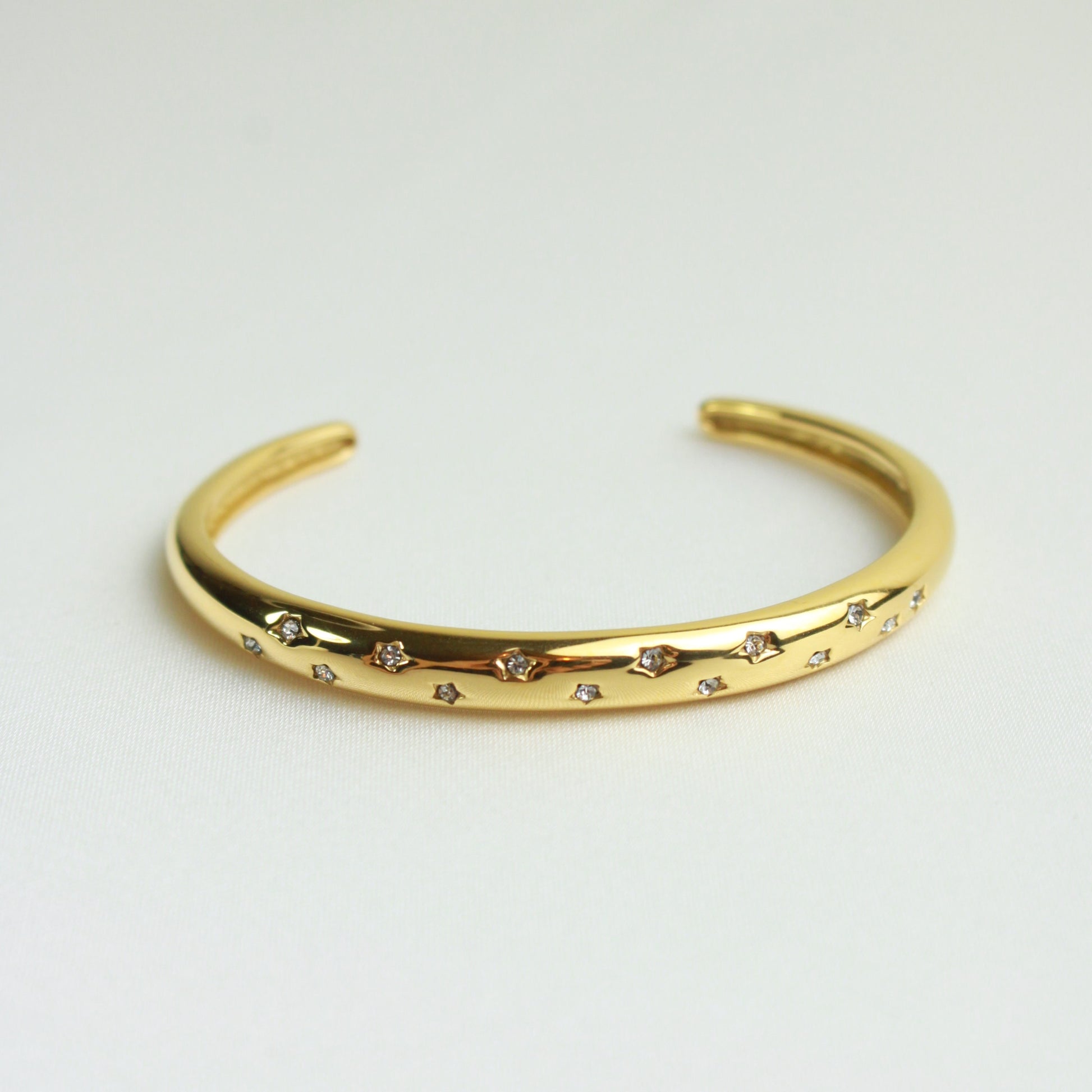 Star diamonds bangle