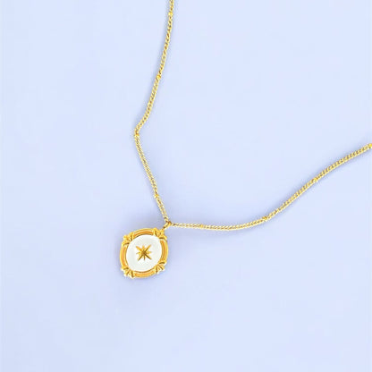 White Vinatge Pendant satellite necklace